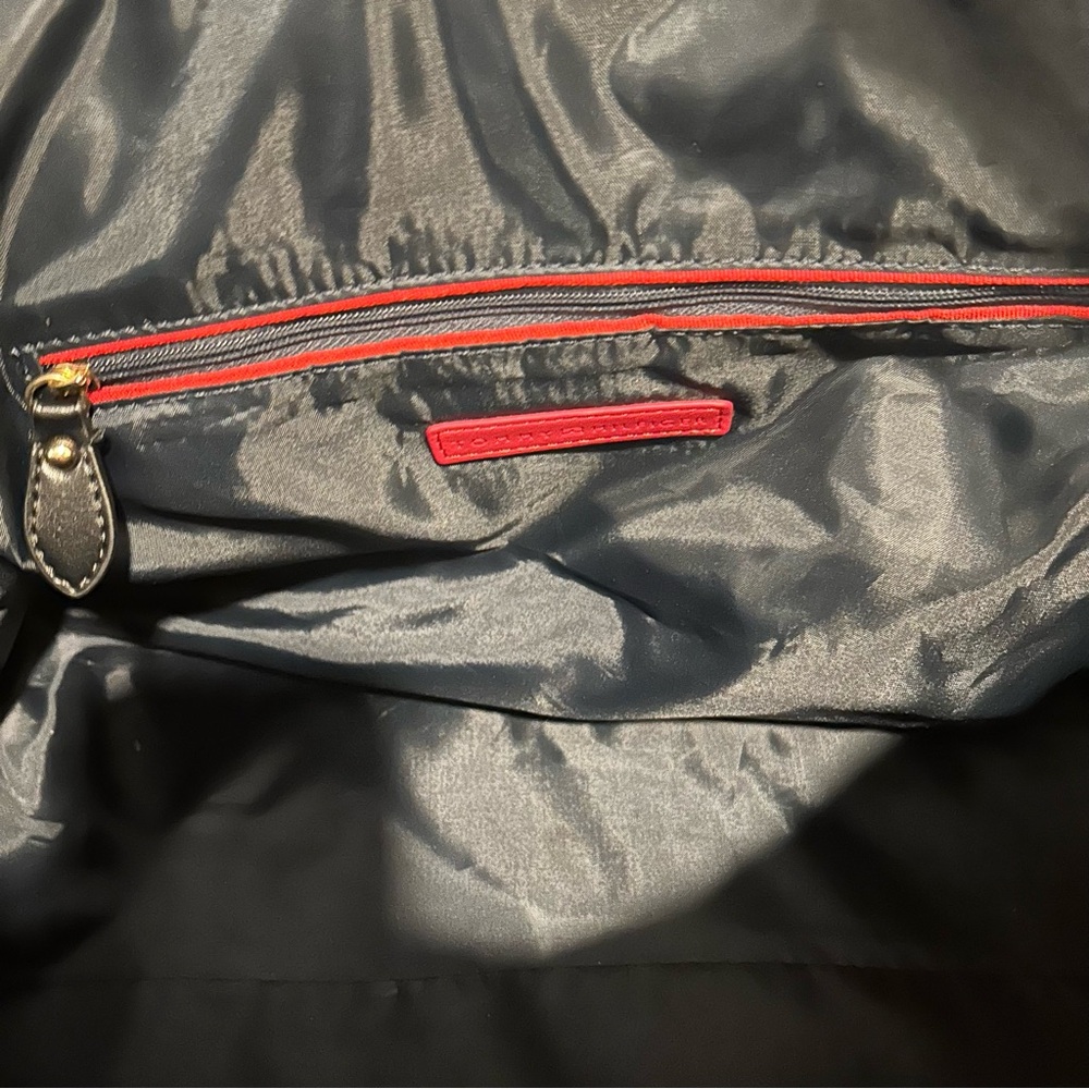 Tommy Hilfiger Jacquard Black Weekender or Diaper Bag - Picture 11 of 16